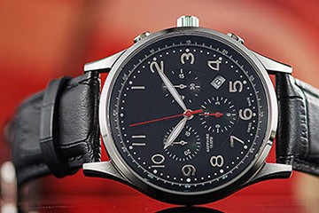 无锡欧米茄手表原装钢表带维修